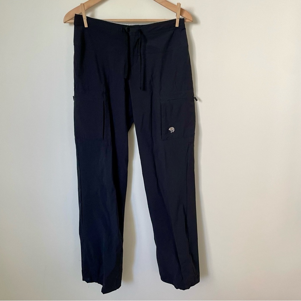 Mountain Hardwear Women's Yuma Black Cargo Pant Size 4 OL3409 Hiking Outdoors